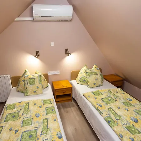 Cecey Apartment