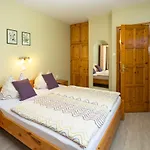 Cecey Apartment