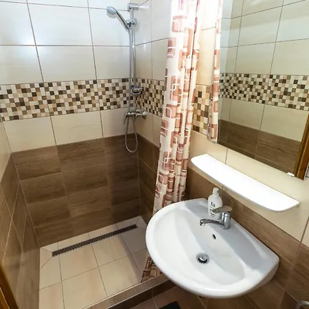 Cecey Apartment