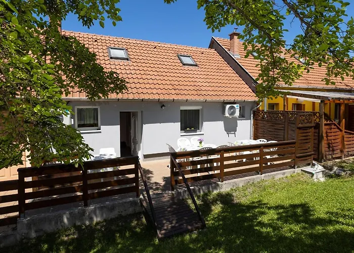 Appartement Cecey *